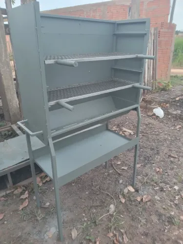 Churrasqueira para espetinho 