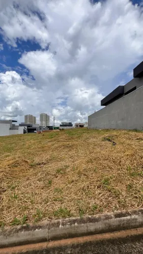 Terreno em Condomínio Fechado | 276m²