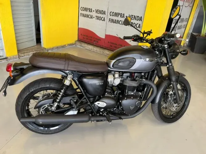 Triumph Bonneville T120 Black 2022