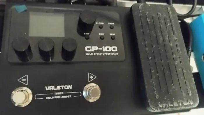 Valeton GP-100 Pedaleira Multiefeitos
