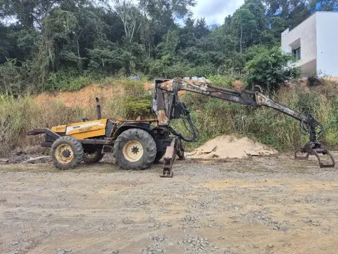 Grua florestal