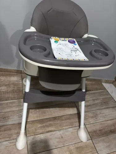 Cadeira de bebê imperdível.