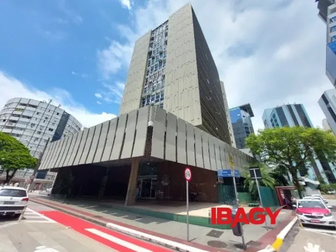 Oportunidade! Loja em Centro - Florianópolis