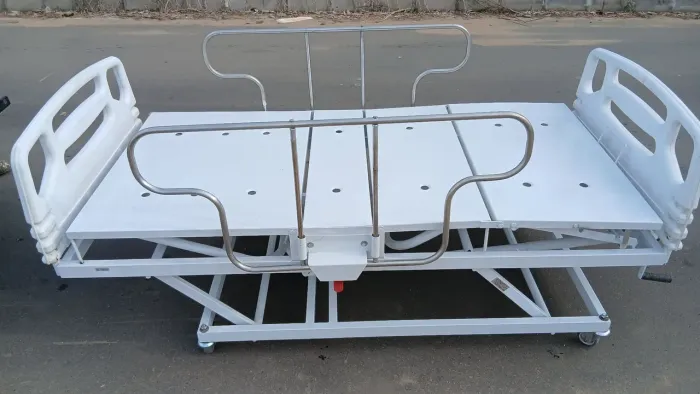 Cama hospitalar 3 manivela
