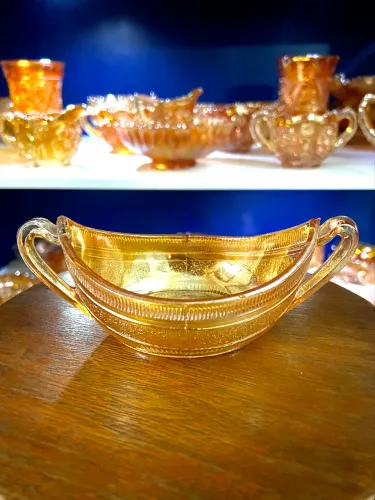 Molheira Carnival Glass