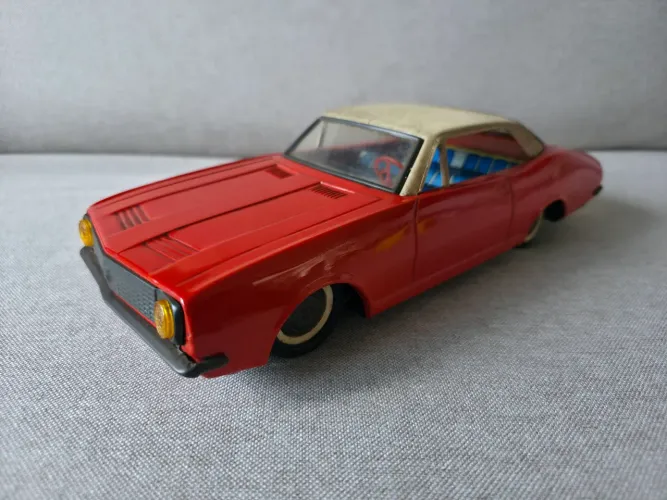 MINIATURA CARRO ANTIGO - CORGO (MADE IN ARGENTINA)