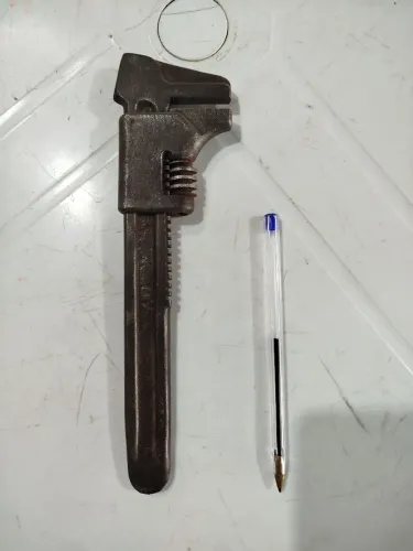 Chave antiga creio que dá década de 30.