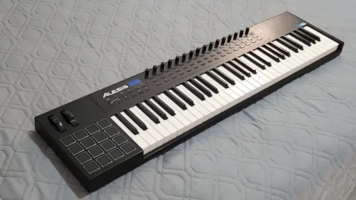 TECLADO CONTROLADOR - ALESIS VI61 - UBS/MIDI