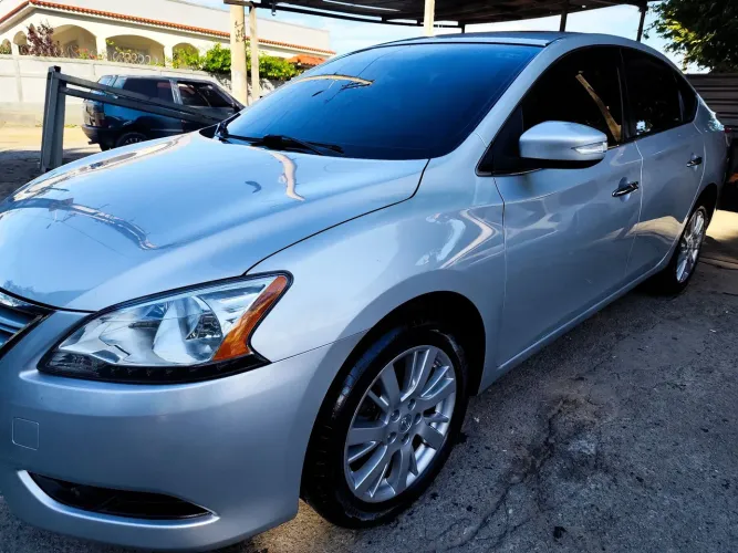 Nissan Sentra SL 2.0/ 2.0 Flex Fuel 16V Aut. 2014