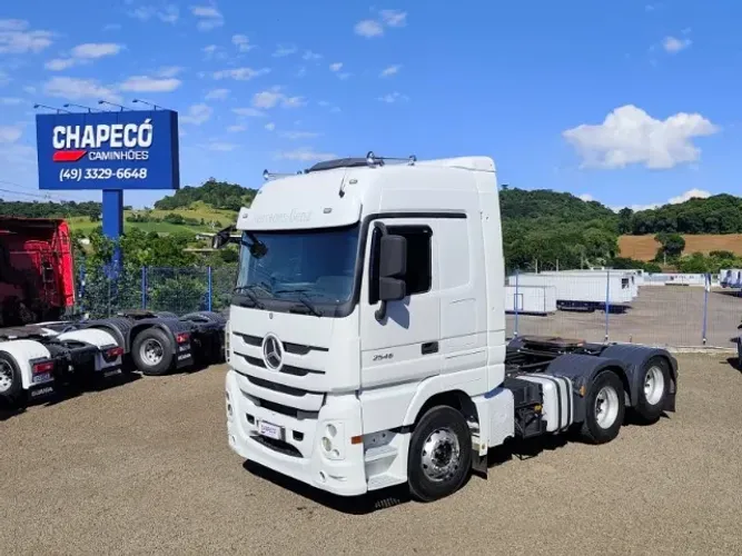 M.B 2546 6x2 ano 2018