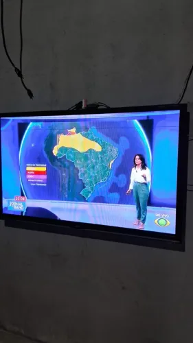 TV LG 50 PL ela funcionar e para na tela LG