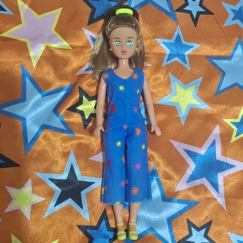 Boneca Susi Moda Casual morena
