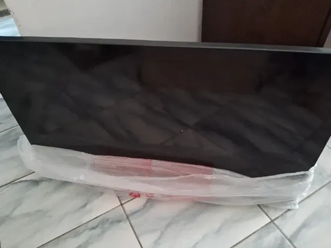 Tv usada com defeito