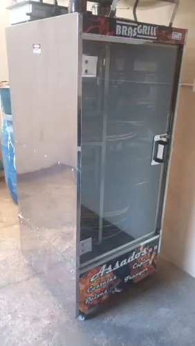 Vendo máquina de assar frango