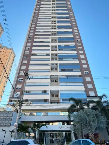 Apartamento no Setor Bueno para locaçâo com 3 suítes