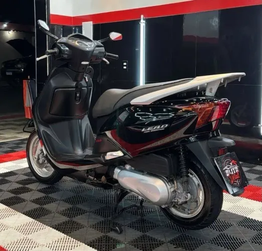 Vende-se moto lead