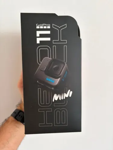 GoPro HERO11 Black Mini - Câmera de Ação Compacta à prova d'água 10m(LacradoNf e Garantia)