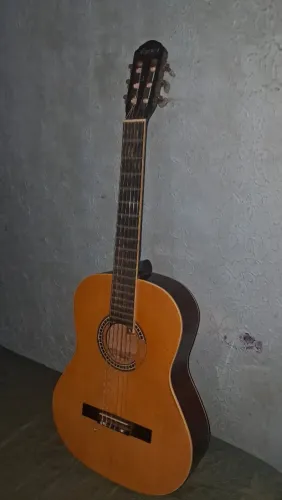 Vendo violão Memphis AC 39