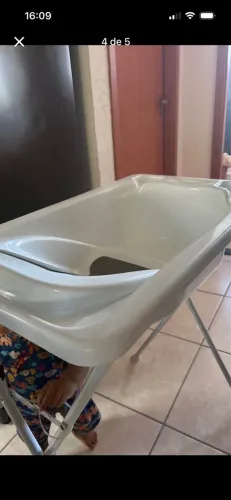 Banheira para bebê com suporte galzerano