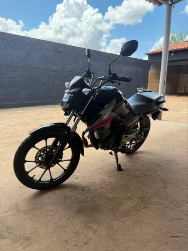 Vendo moto titan 160 estado de nova