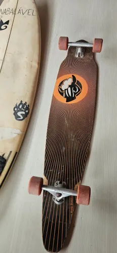 LongBoard Skate em perfeito estado.