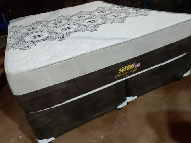 Cama Queen