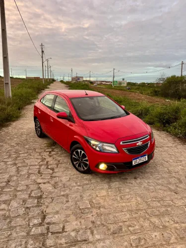 Chevrolet Onix Hatch LTZ 1.4 8V Flex Power Mec. 4P 2015