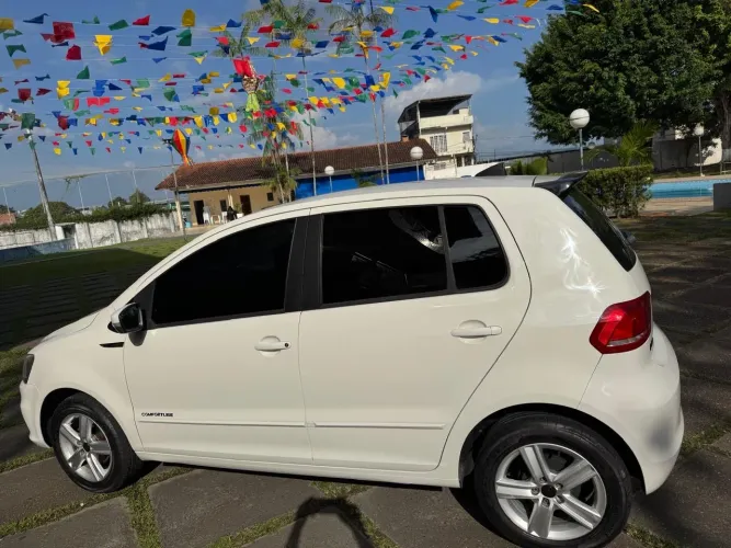 Volkswagen Fox Comfortline 1.0 Flex 12V 5P 2017
