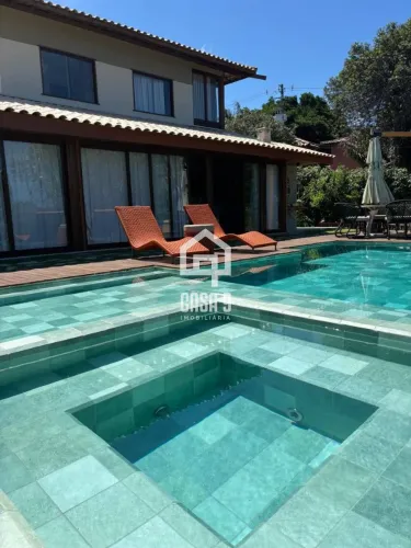 Casa para locação anual com 4 suítes decorada no condominio Alto da Constancia em Praia do