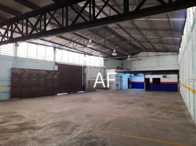Galpão/Depósito/Armazém e 2 banheiros para Alugar, 460 m² por R$ 12.000/Mês