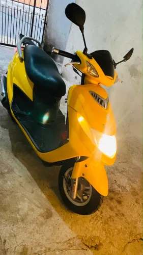 Moto Burgman 2008
