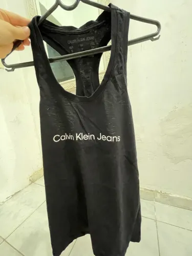 Roupas em Excelente estado