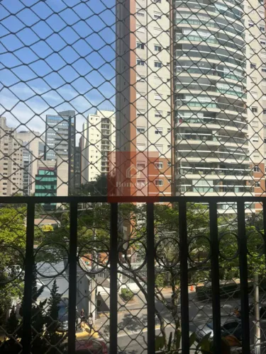 Apartamento mobiliado a venda na Vila Olimpia.