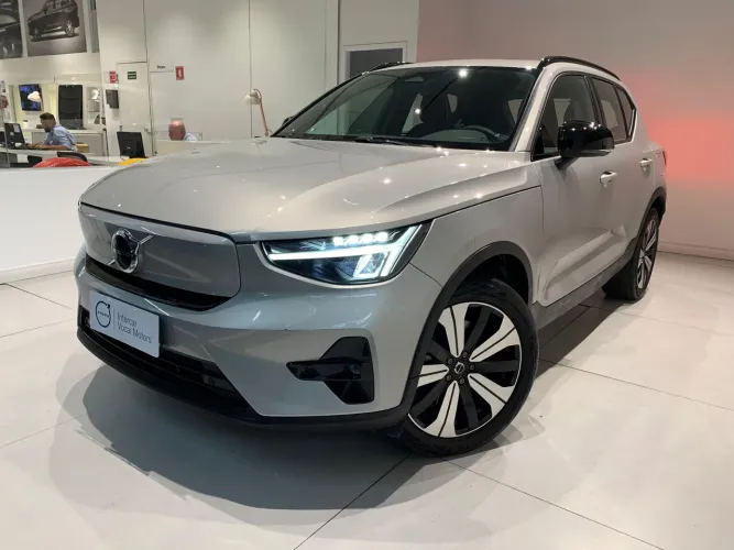 Volvo XC40 Recharge Plus (elétrico) 2023