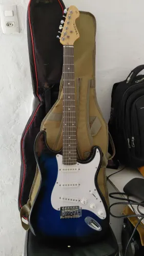 Vendo guitarra vogga