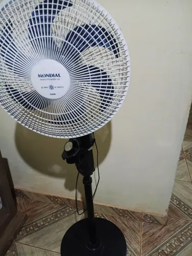 Vende-se ventilador de coluna