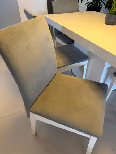 Mesa em Laca branca perfeito estado