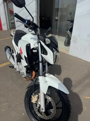 CB 250F