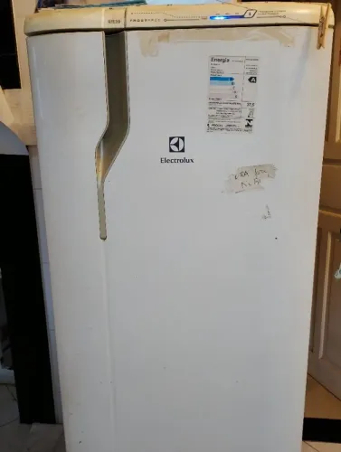 Geladeira Electrolux RFE39 (Perfeito Estado)