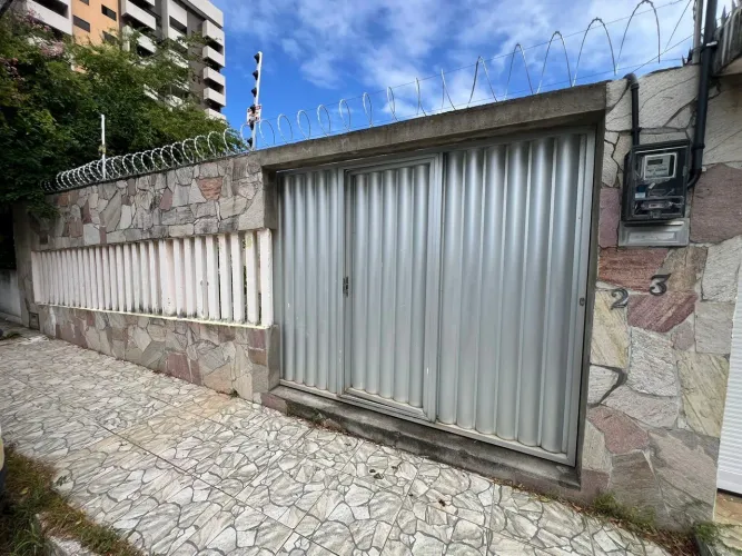 ALUGUEL de casa comercial com 140m² de área total na Jatiúca