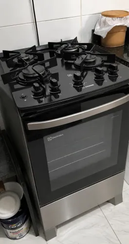 Vendo Fogão Electrolux ainda na garanta Inox
