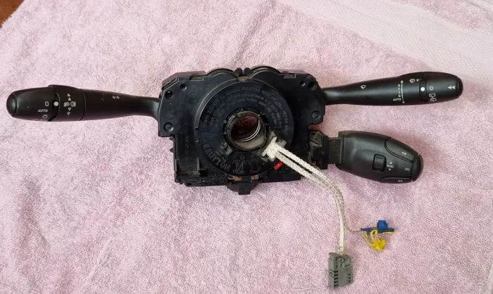 Chave comando de setas e limpador Peugeot 307 anos 07/12