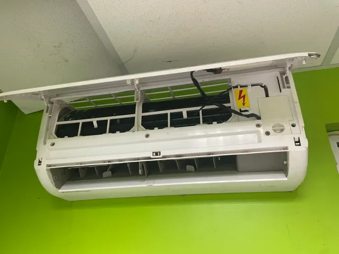 Limpeza de ar-condicionado 