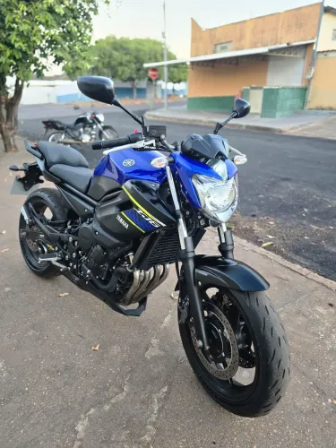 Yamaha XJ6 2019 Racing Blue