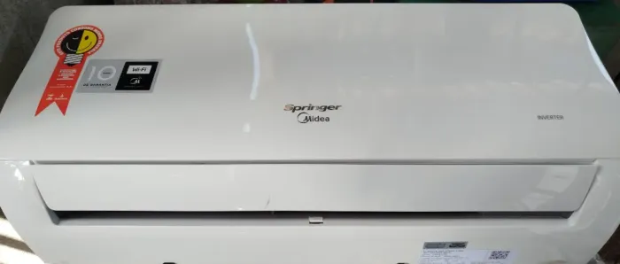 Ar condicionado 9 mil btus semi-novo