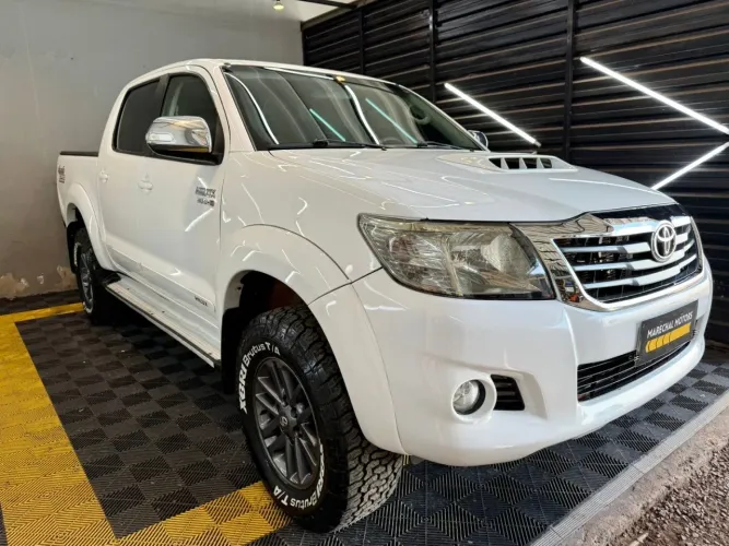 Toyota Hilux CD SRV D4-d 4X4 3.0 TDI Diesel AUT 2015
