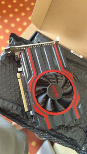 Placa de video GT 740 4gb Pcyes