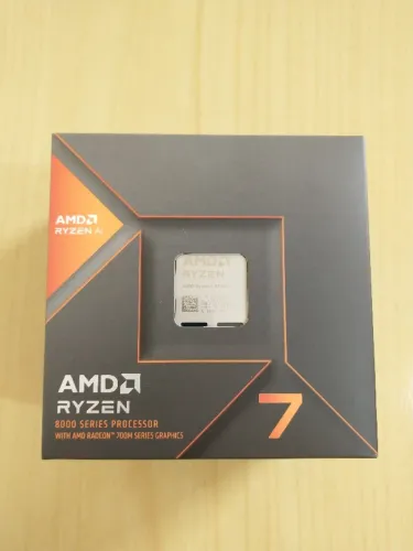 Processador Ryzen 8700G - AM5 (Lacrado / Sem uso)