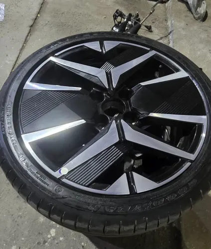 Jogo roda 208 GT