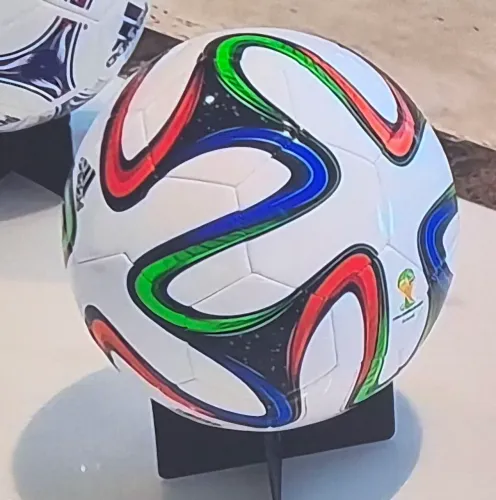 Bola Adidas FIFA Jabulani e Brazuca